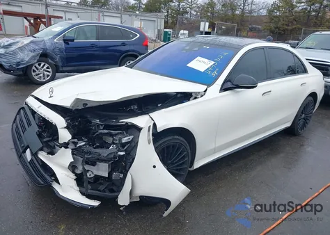 2023 Mercedes-Benz S 580 4Matic z USA, uszkodzony, nr VIN W1K6G7GB0PA217614